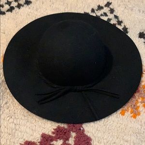 Black floppy hat